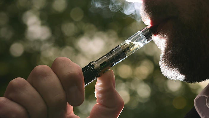 E-cigarettes have a generally positive health impact and could significantly reduce the number of smoking-related deaths, new research has found.